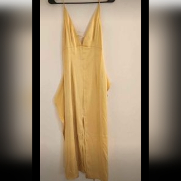 Amy Lynn / Backless Satin Dress / Size Small / Yellow - Picture 3 of 5